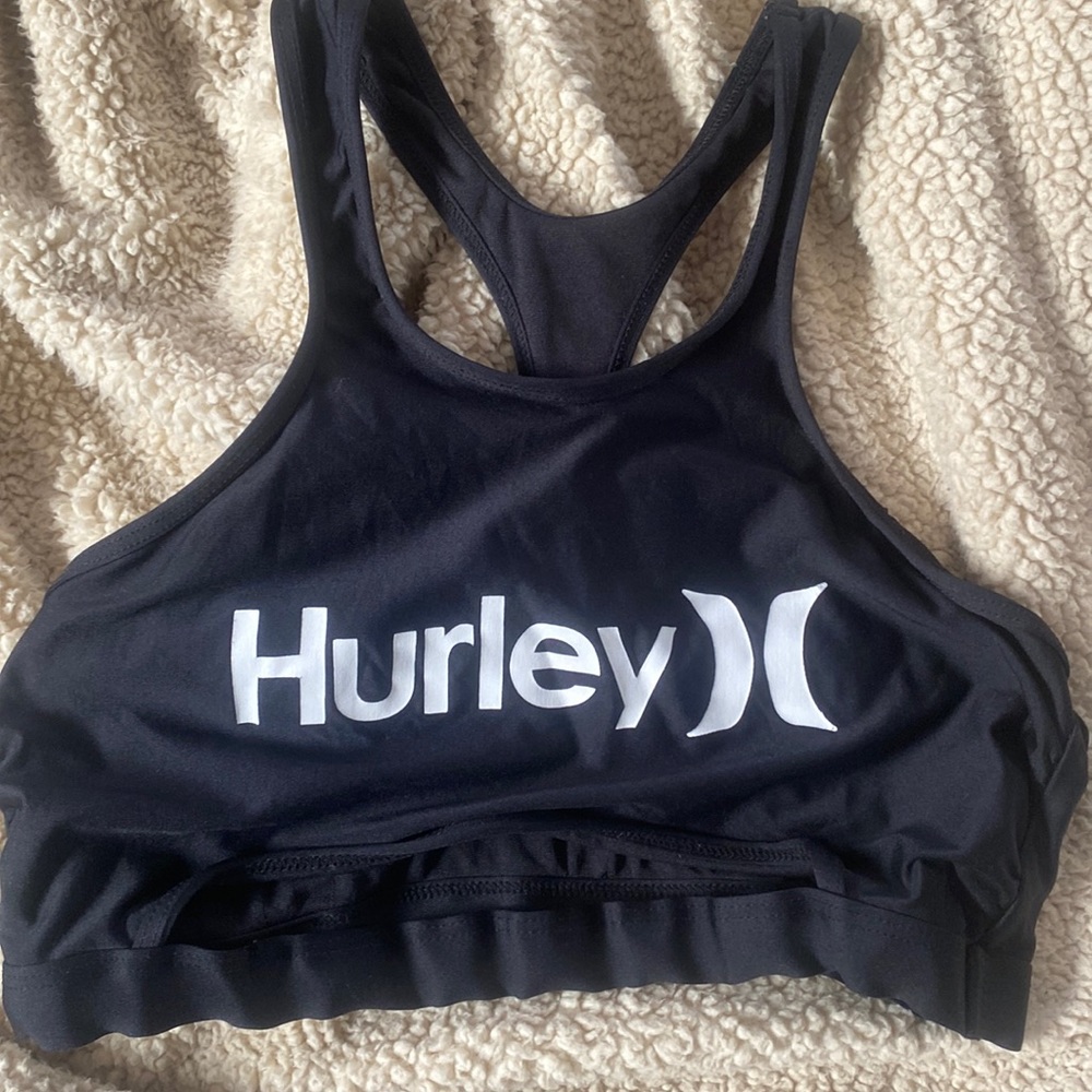 A black Hurley top size large